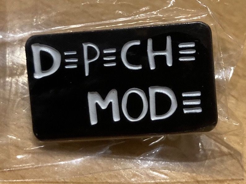 Spille & Fermagli: Depeche Mode Pin Anstecker Punk Rock Metal Pop – Nuovo (secondo la descrizione) da Horn venduto da abutre72