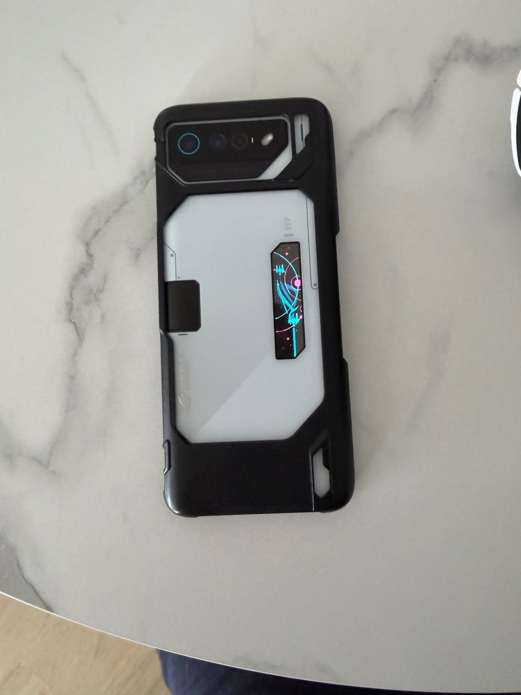 Asus Portables: Rog Phone 7 Ultimate – D'occasion à Neuchâtel par joa_x5pl 2