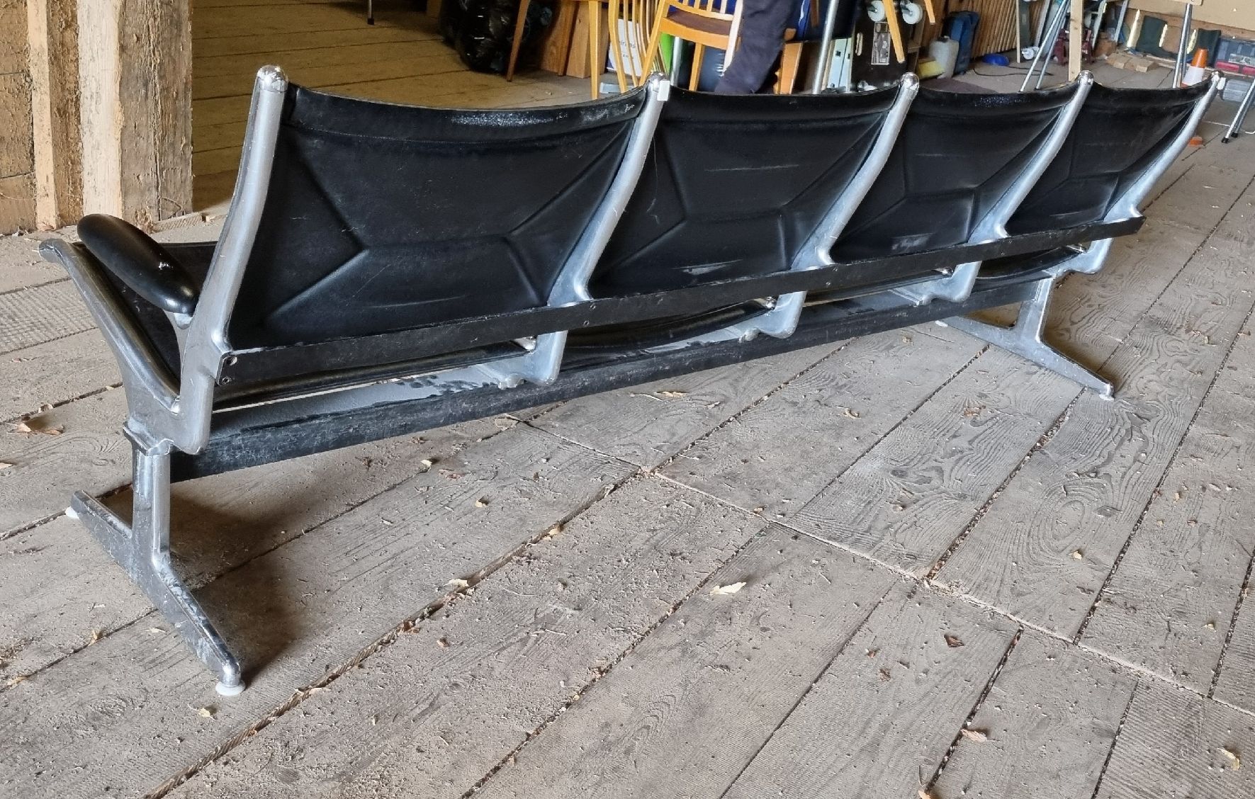 Panchine: Eames vintage Wartebank/ 4er, Design-Klassiker, Schwarz – Usato da Wädenswil venduto da weihpos 5