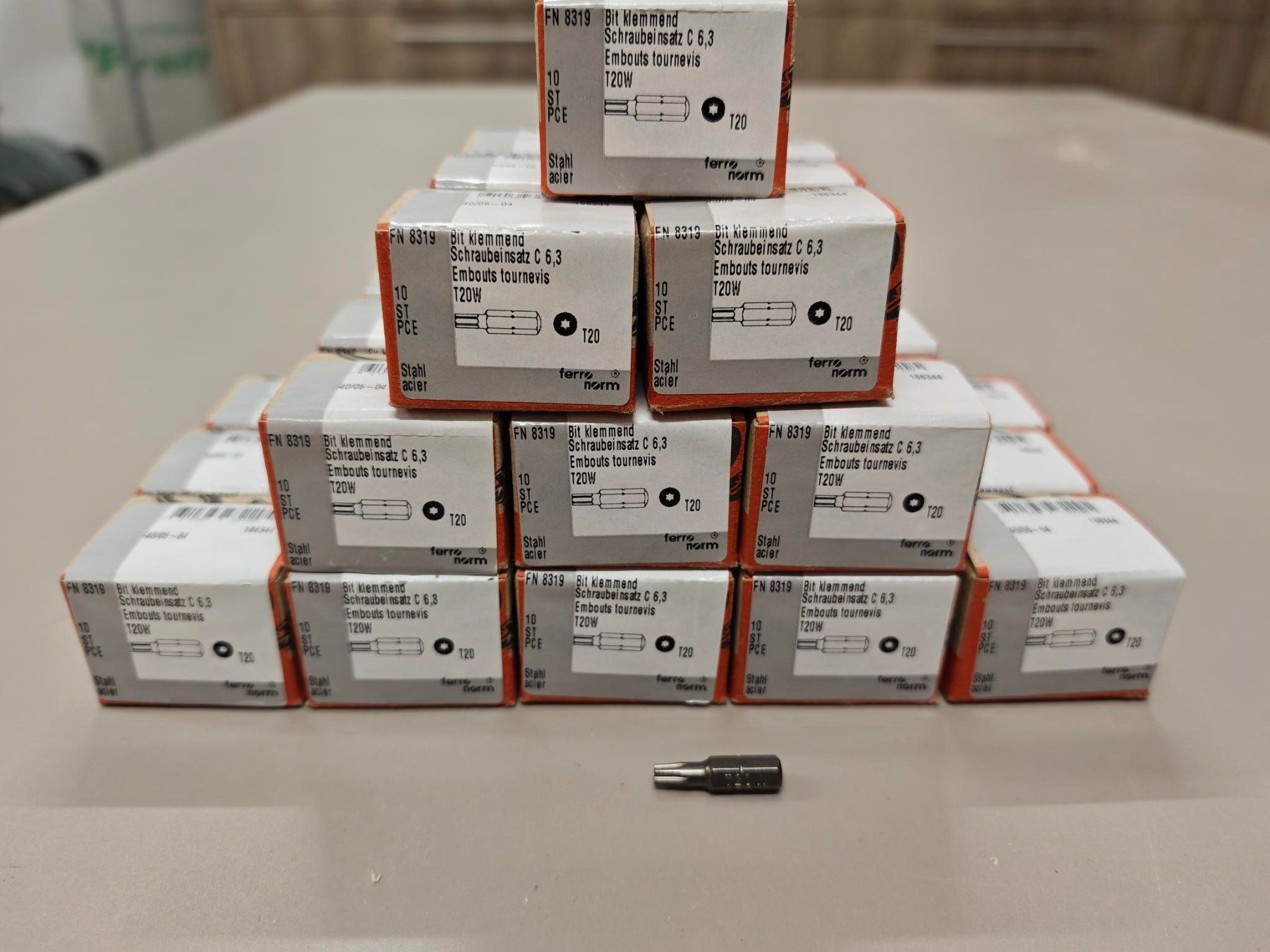 Tutti gli attrezzi: Ferronorm Bit Torx 20 W – Nuovo e nell'imballaggio originale da Sulz AG venduto da Michu25
