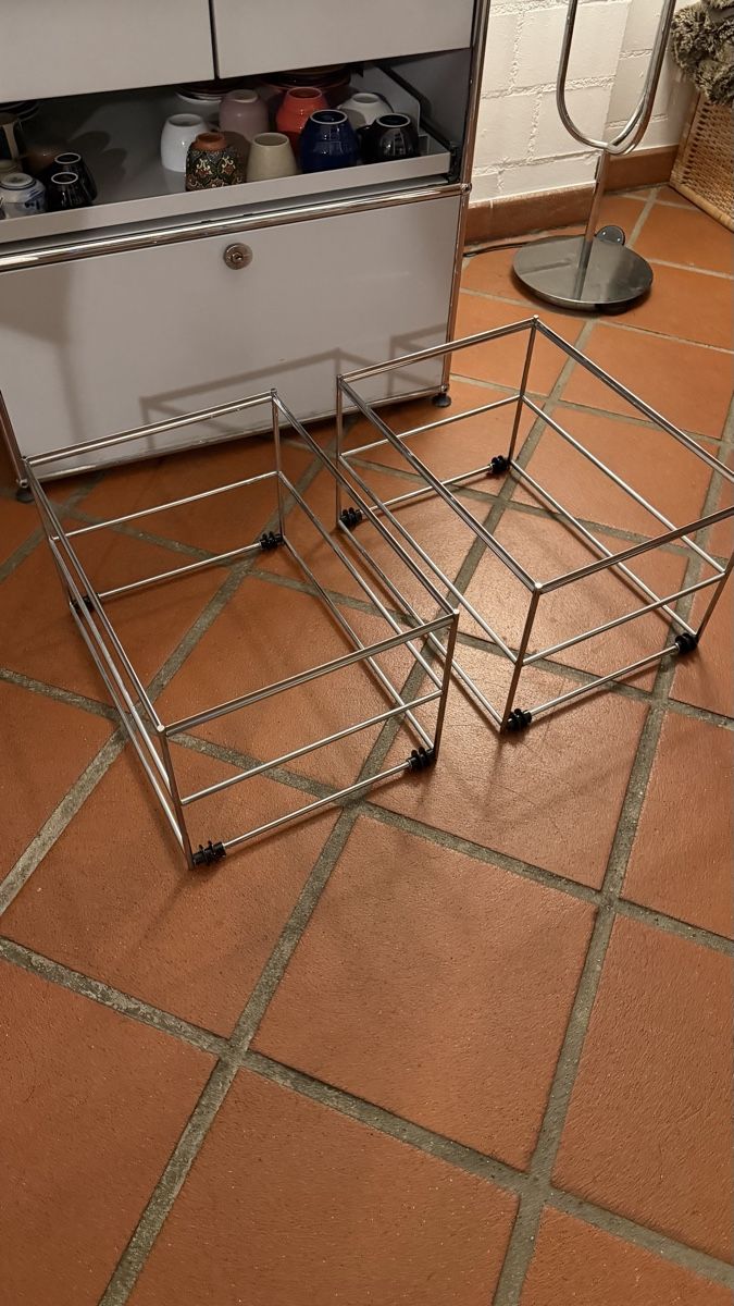 Tavoli: USM Hängeregister (Couchtisch) – Nuovo (secondo la descrizione) da Baden venduto da yva1606 1