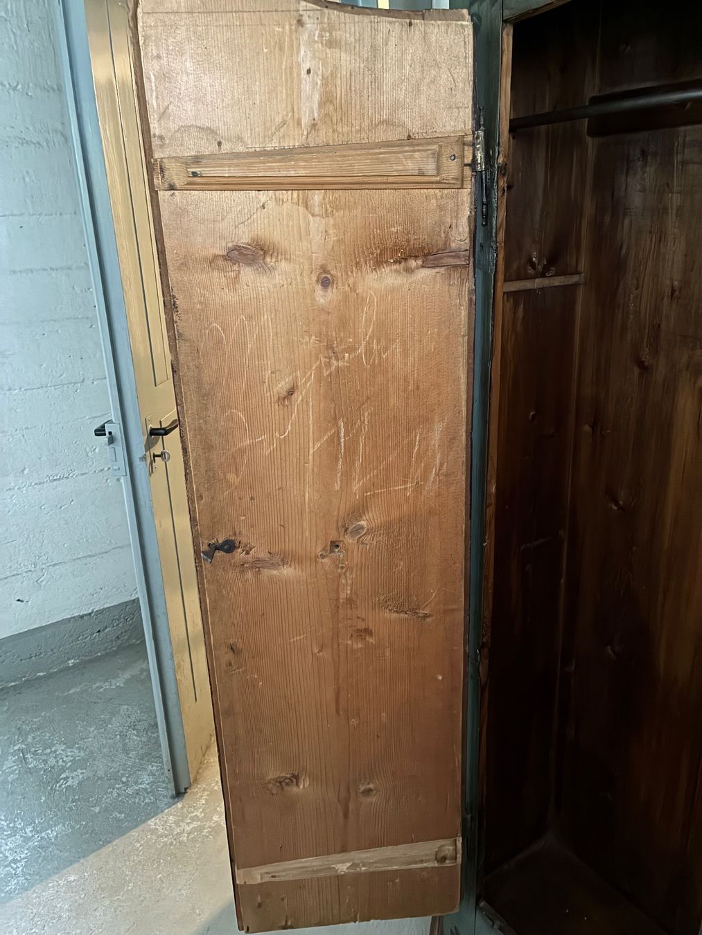 Armadi: Antiker bemalter Bauernschrank um 1810 – Usato da Heerbrugg venduto da blubber02 3