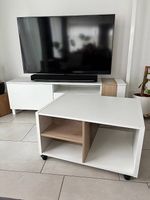 TV Möbel und Tisch mit Rollen