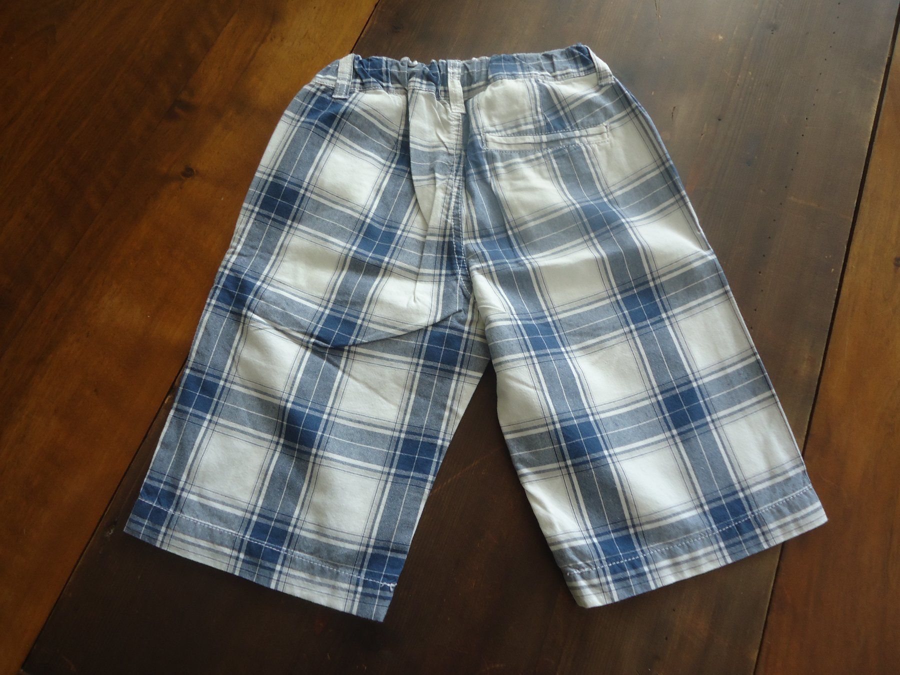 Sisley Pantaloni: Short garçon - Sisley - 8/10 ans - 134-140 – Usato da Vessy venduto da mafabe 2