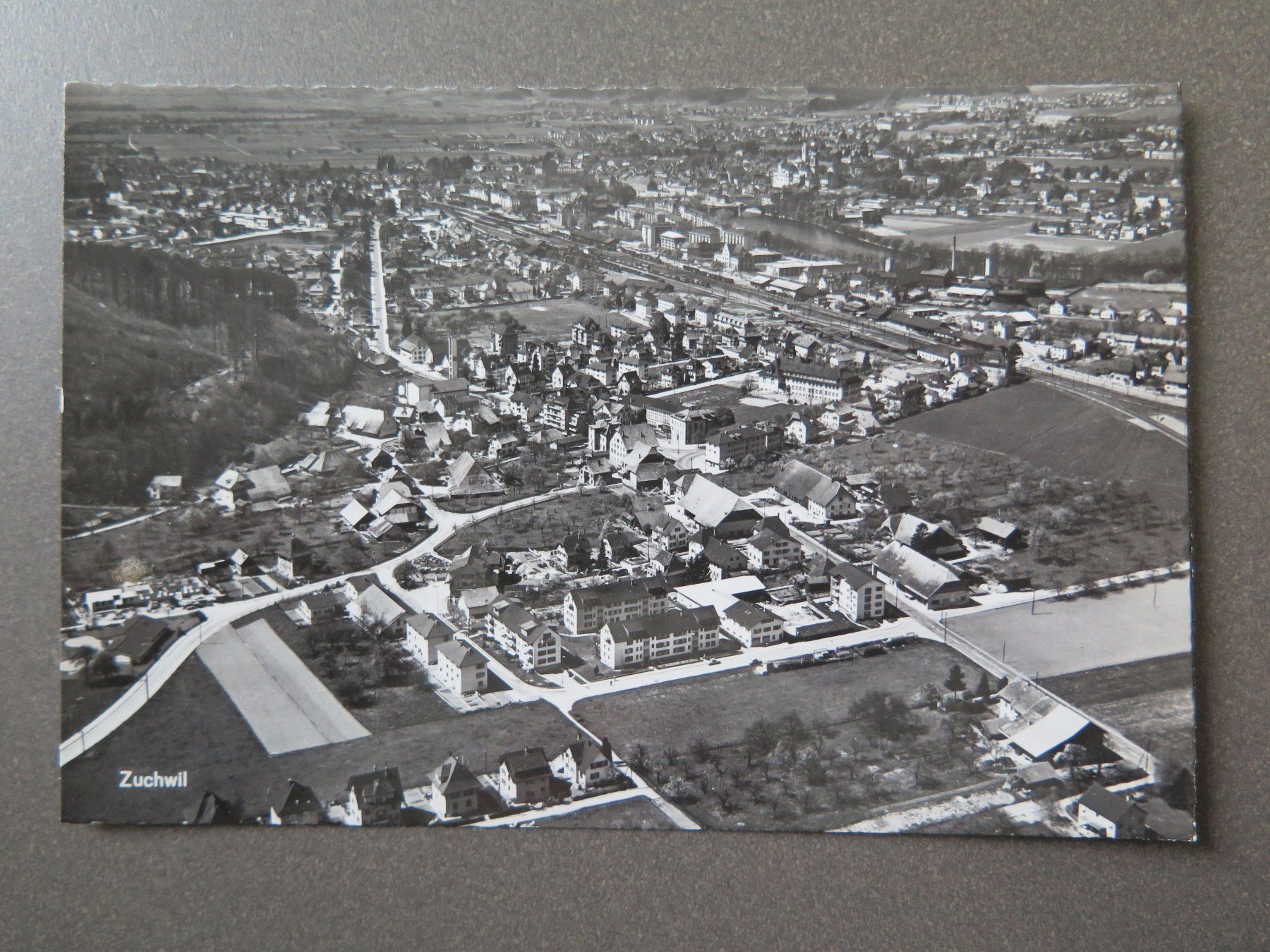 Cartoline postali: ZUCHWIL - FLUGAUFNAHME – Usato da Wittenbach venduto da lipasal