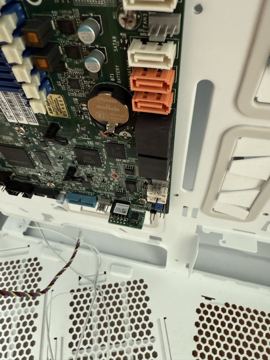 Amd PC: AMD EPYC 9275F System – Usato da Hirzel venduto da Neway_44 3