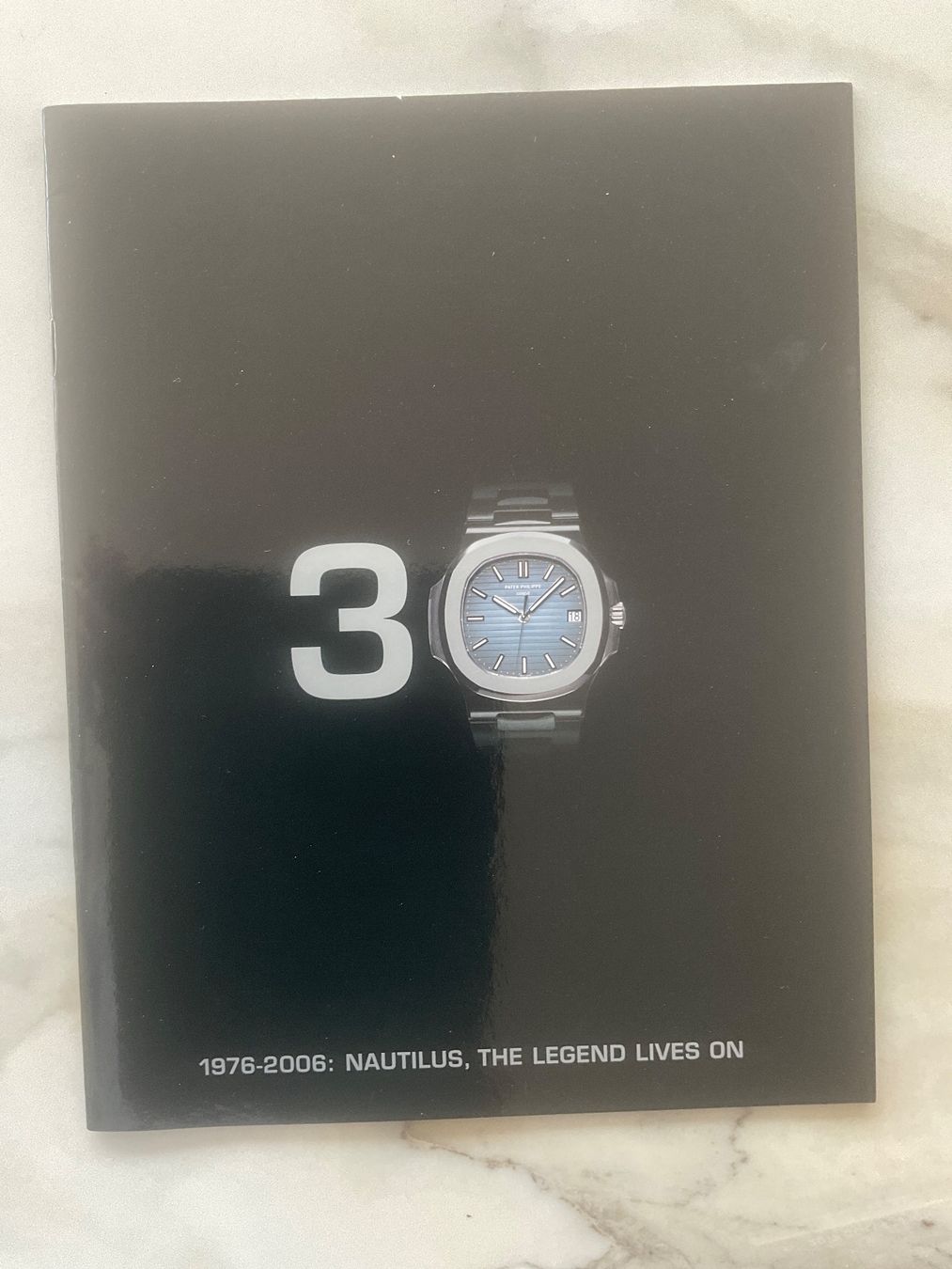 Patek Philippe Documents: Patek Philippe 30 Jahre Nautilus E – D'occasion à Brugg AG par Roby61