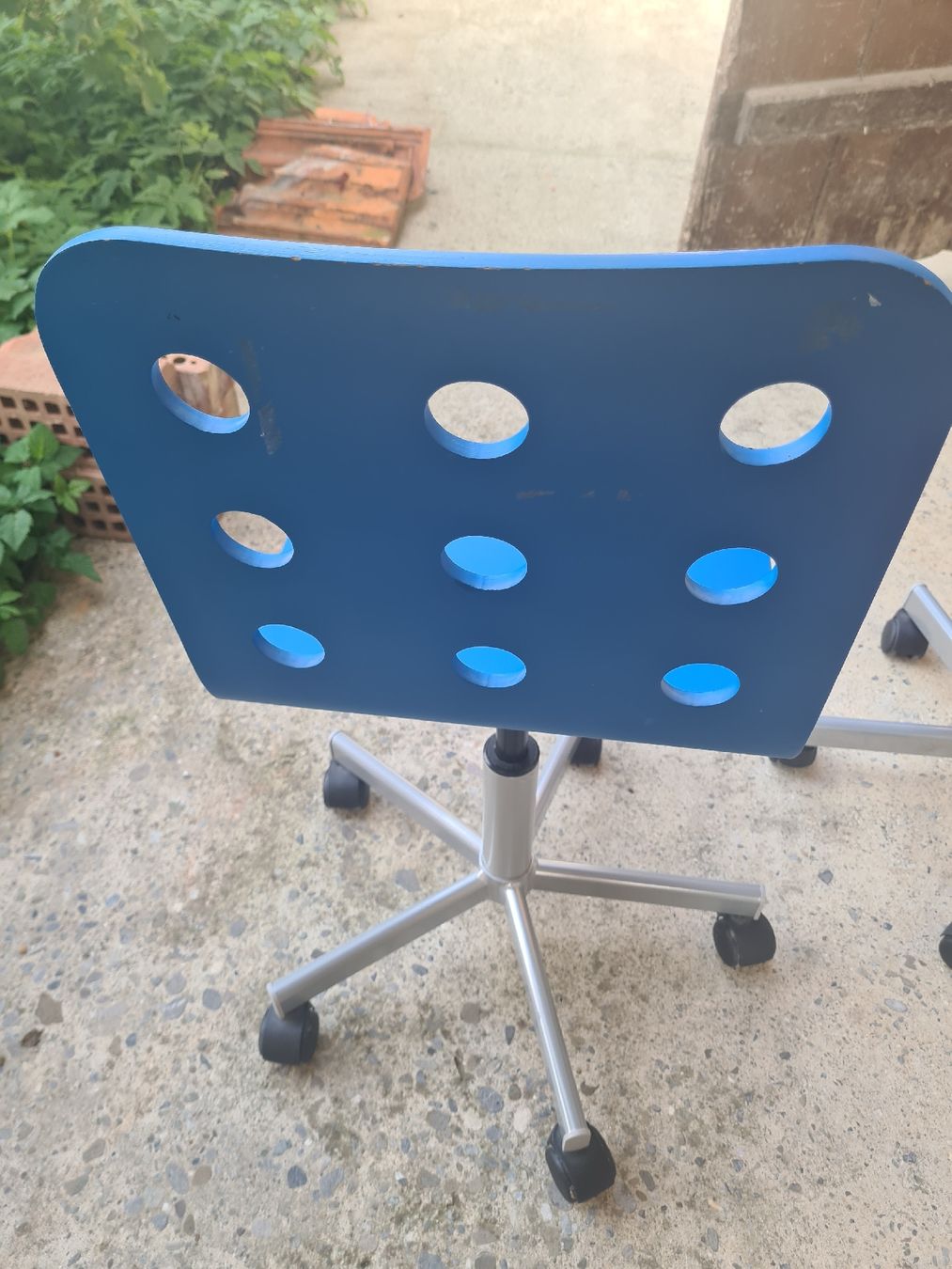 Chaises: Kinder Stuhl Büro Schüler Hocker – D'occasion à Düdingen par Boongo 1