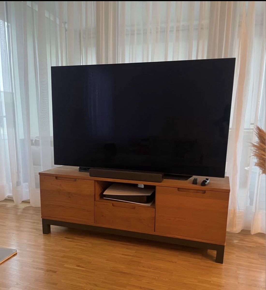 Pfister TV Möbel: TV-Möbel – Gebraucht aus Sins von ayl_7bwx