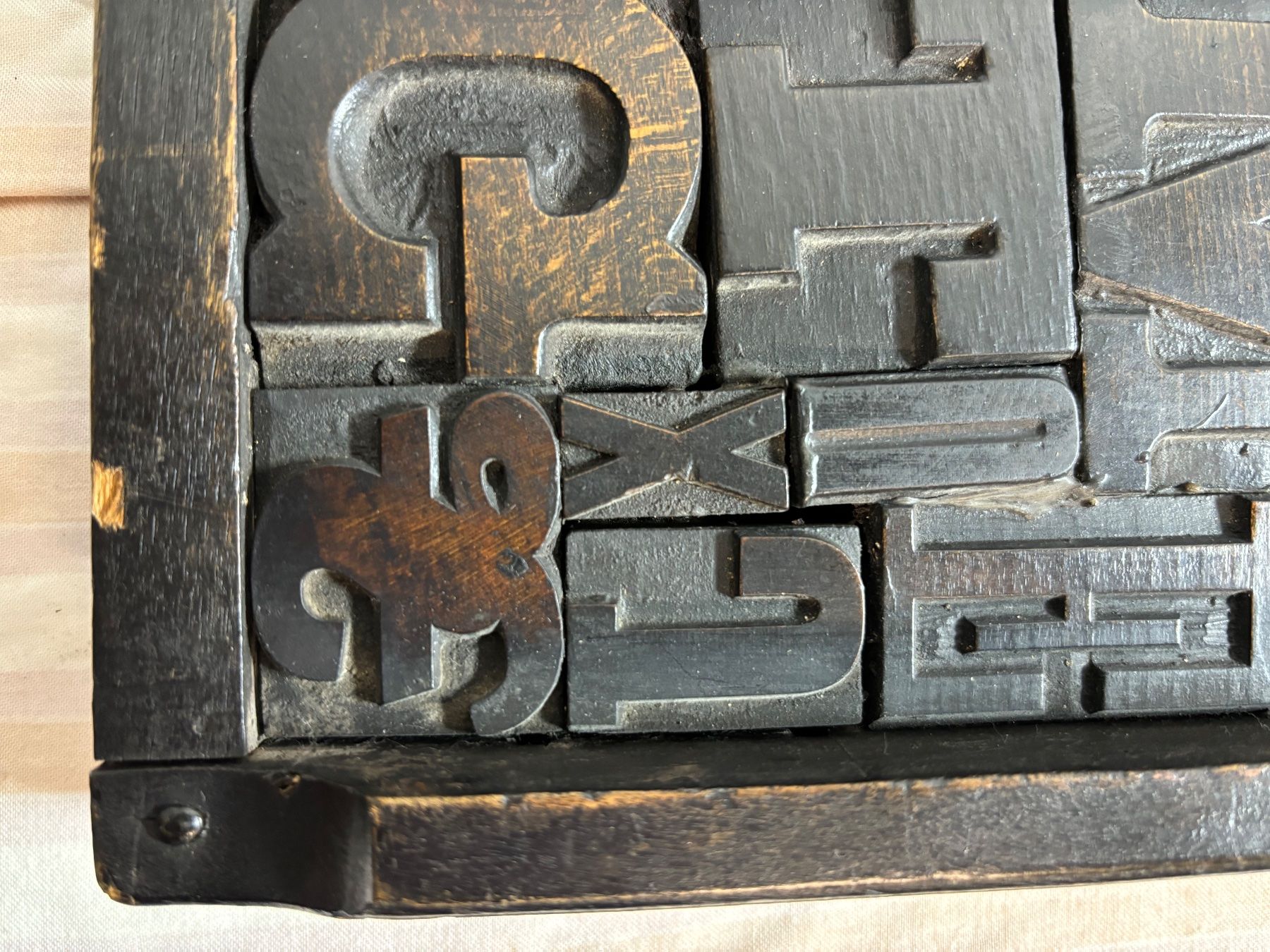 Foto & Immagini: Buchstabenbild im Stil Fleury Pop Art Holz – Usato da Hinwil venduto da DaniBachman 8