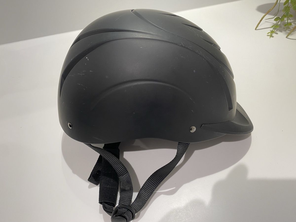 Helme: Bombe d’équitation 55-59cm – Gebraucht aus Crans VD von jas_9g82