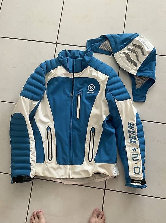 Lotti di vestiti: Bogner "TEAM" Skibekleidung, Jacke, Pullover, Handschuhe – Usato da Luzern venduto da moevejonathan
