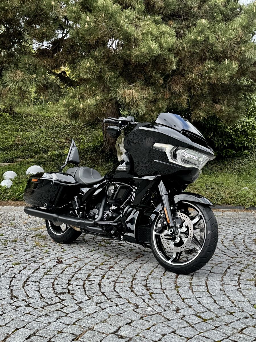 Harley-Davidson Touring: Harley Davidson Road Glide 117 FLTRX 2025 – D'occasion à Môtier (Vully) par Mugen1