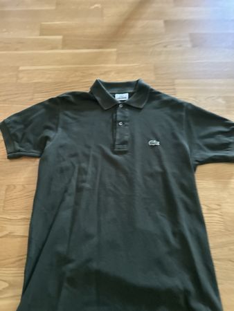 Polo Lacoste dunkelgrün Grösse 3 guter Zustand
