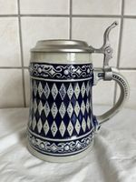 Bierkrug mit Zinndeckel
