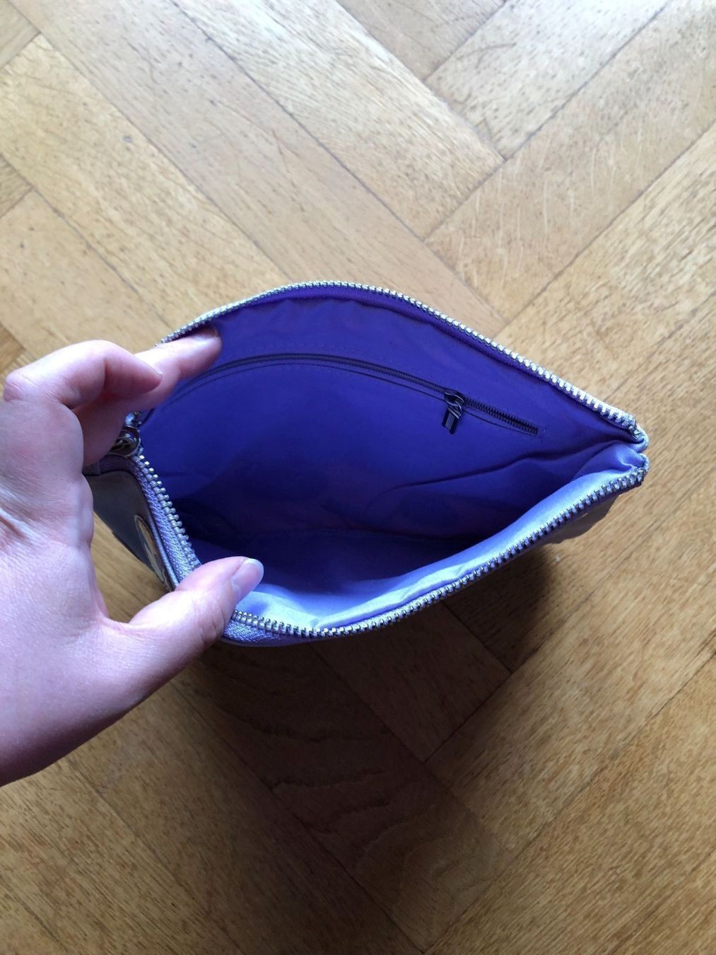 Sacs femmes: Pochette bulles Studio DIY – Neuf (Voir description) à Neuchâtel par Thesebootsaremadeforwalking 1