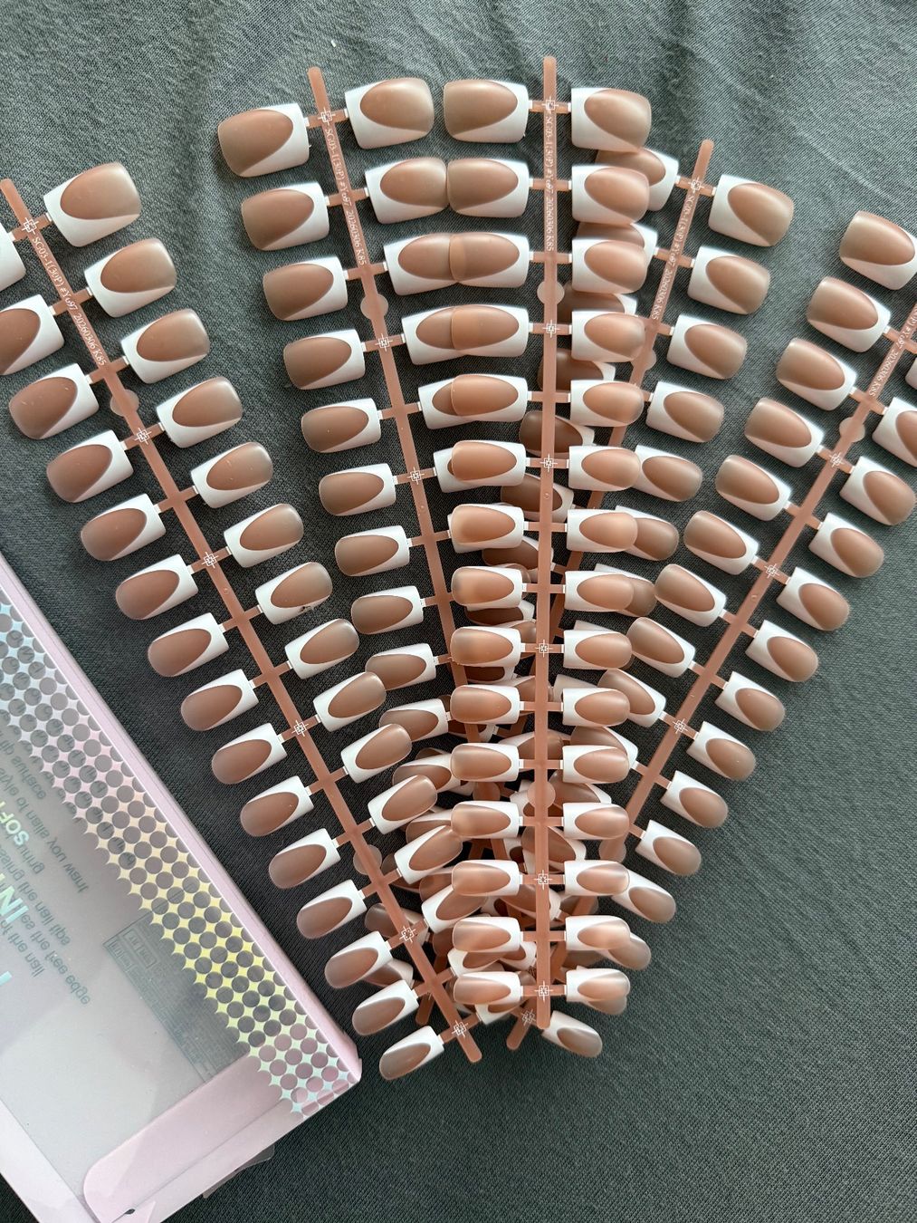 Künstliche Fingernägel: Press on Nails – Neu und originalverpackt aus Baar von and_x9gz 1