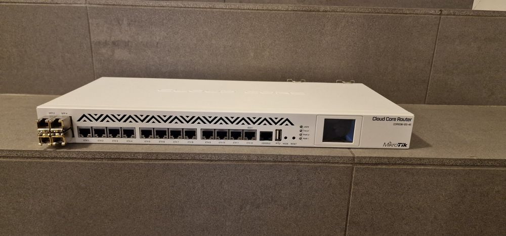 MikroTik VPN Router CCR1036-12G-4S (Cloud Core Router) | Kaufen auf Ricardo