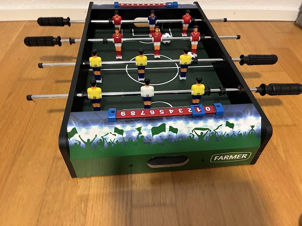 Giocattoli: Mini-Tischfussball / Tögeli-Spiel Farmer – Usato da Schänis venduto da Federi86 1