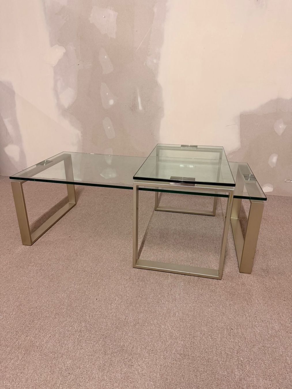 Tavoli: 2er Set Coffee Table Couchtisch Kombination aus Glas/ Metall – Usato da Rickenbach ZH venduto da Der-Insider 9