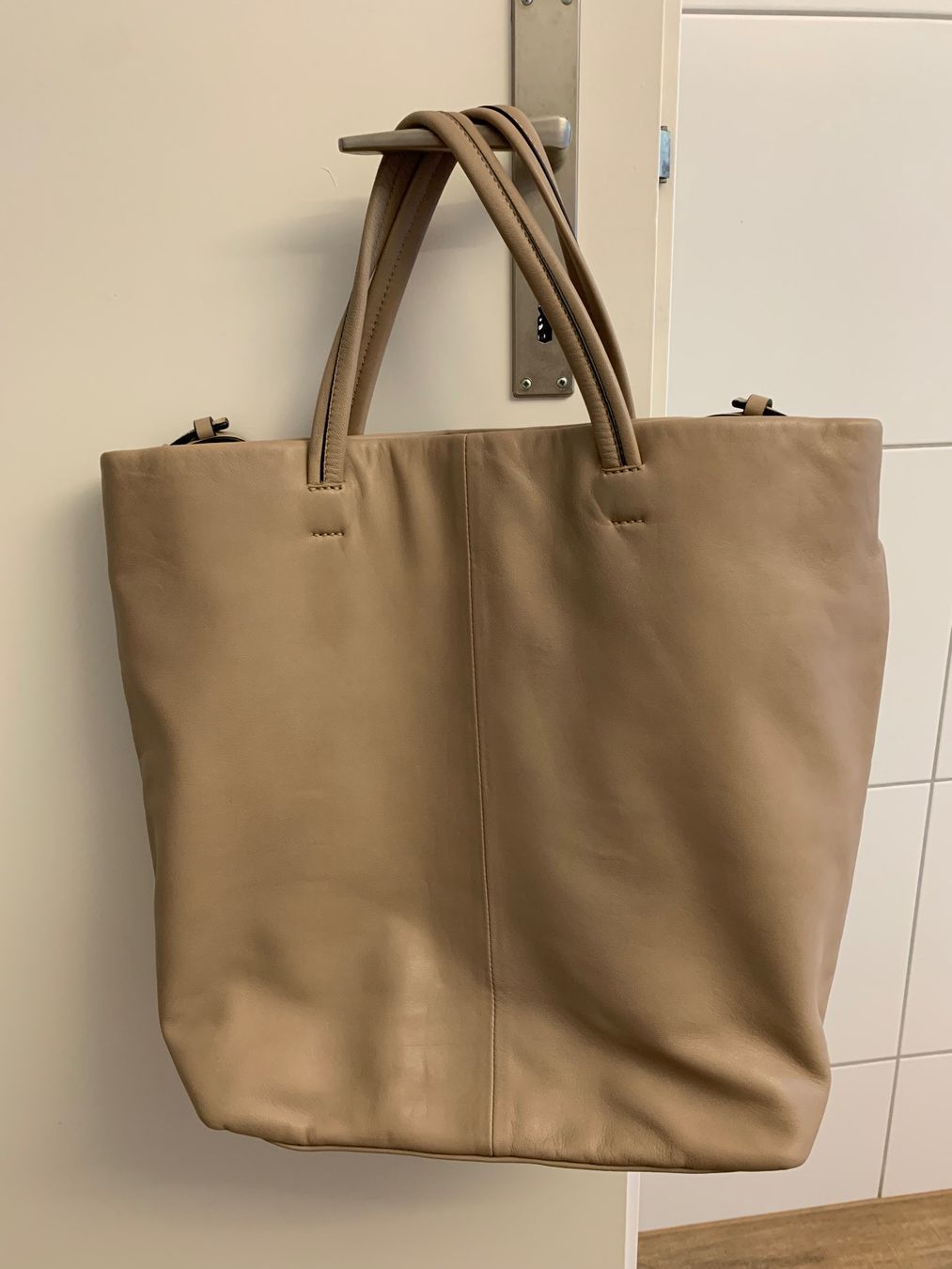 Liebeskind Borse da donna: Liebeskind Tasche Hera Tote L – Usato da Enggistein venduto da THE-IGOR 1