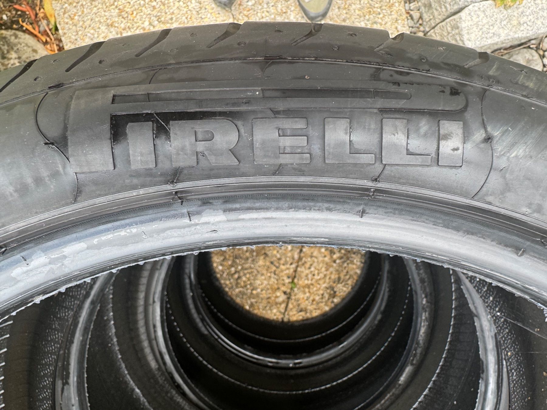 Pirelli Pneus & Kompletträder: Sommerpneu – Gebraucht aus Wädenswil von Glastar01