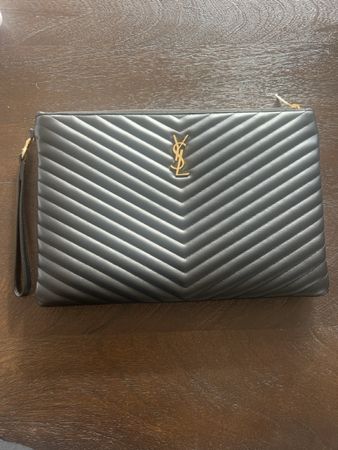Saint Laurent Pouch aus Leder! Top Zustand!