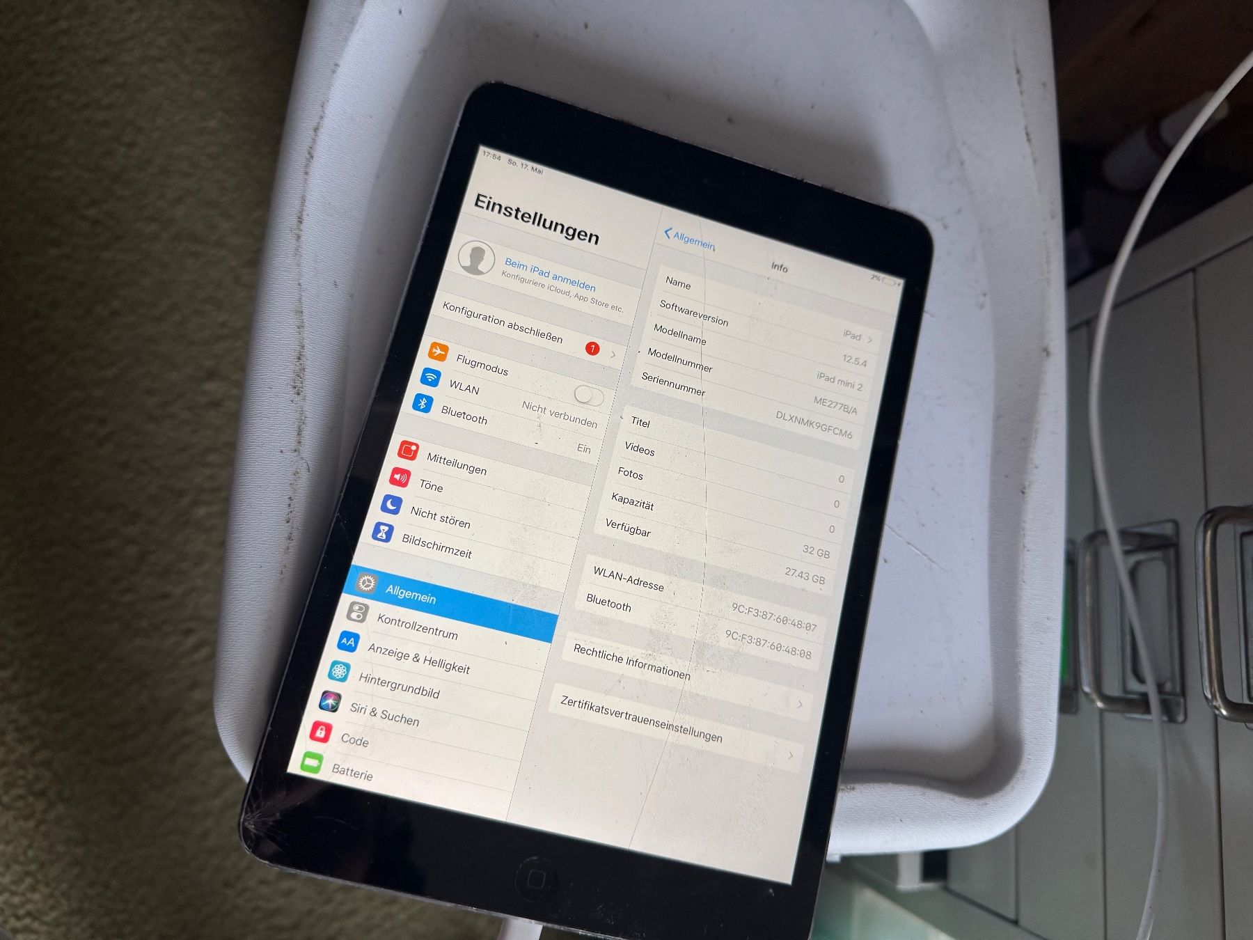 Apple Tablet PC: Ipad mini 2 - A1489 - ohne icloude – Difettoso da Olten venduto da HoYa01