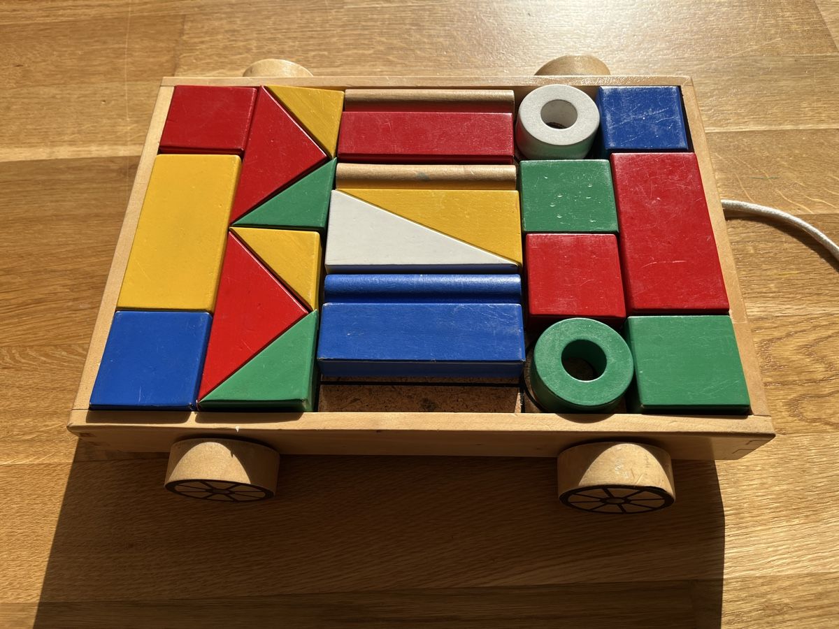 Giocattoli: Holzbausteine mit Wagen – Usato da Fehraltorf venduto da gkradolfer 2