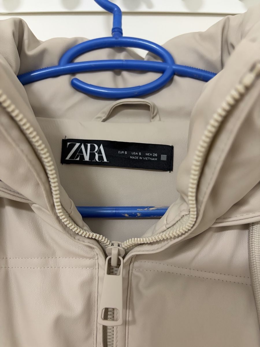 Zara Giacche: Zara Winterjacke, hellbeige – Nuovo (secondo la descrizione) da Zürich venduto da emi_79wj 1