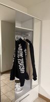 Garderobe mit Spiegeltüren und viel stauraum