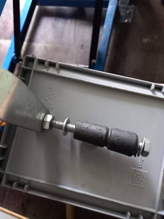 Lève-moto, crics: Hydraulischer Motorradheber / Motorradhebebühne – D'occasion à Heerbrugg par inviolable_2018 4