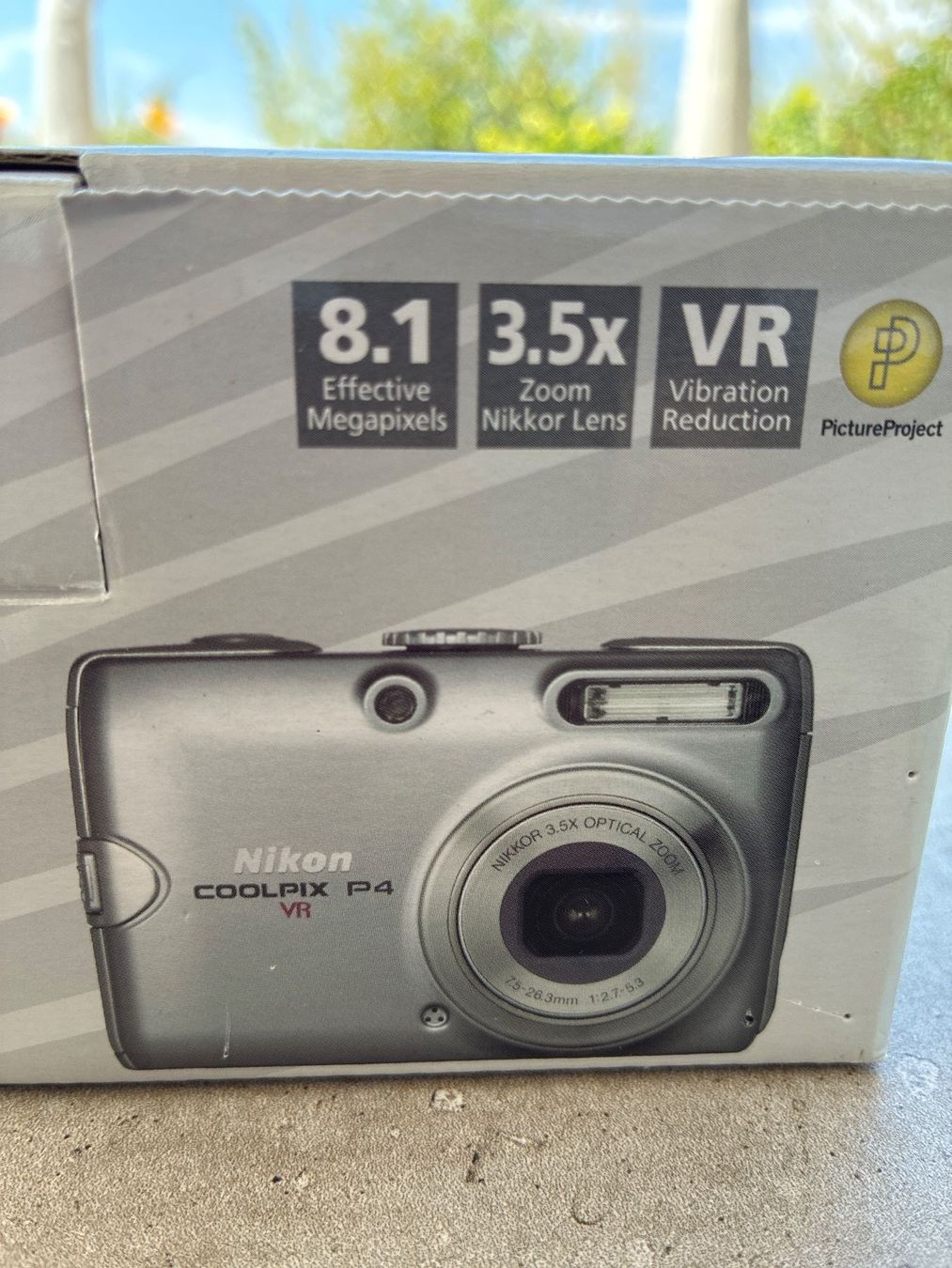 Coolpix Appareil photo: Nikon Coolpix P4 Digitalkamera mit VR – D'occasion à Bettlach par Brissoni 4