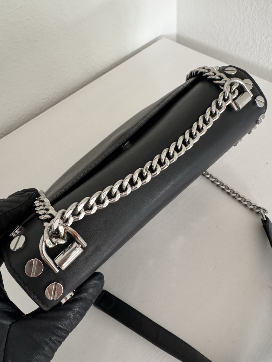 Michael Kors Borse da donna: Michael Kors Studded Black Leather Shoulder Bag – Usato da Versoix venduto da Bazanchiklovalova 7