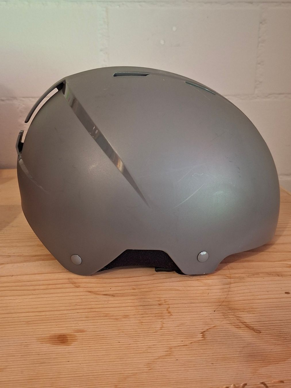 Decathlon Helme: Skihelm "Wedze" H 100 P, Grösse L – Gebraucht aus St.Niklausen LU von Wirdbereitsverwendet 7