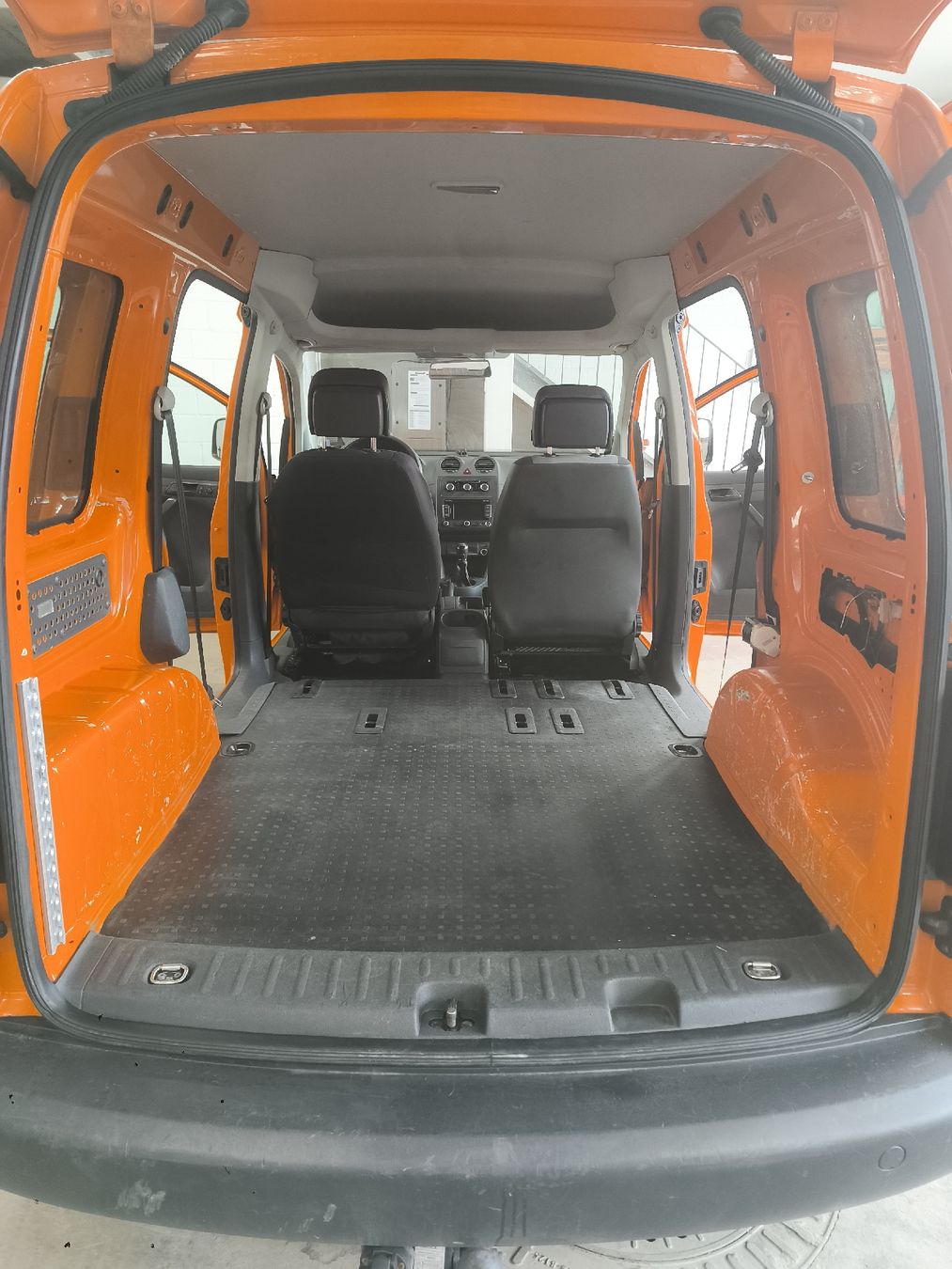 Autos: VW Caddy 4motion  – Gebraucht aus Seedorf UR von xaveri123 4