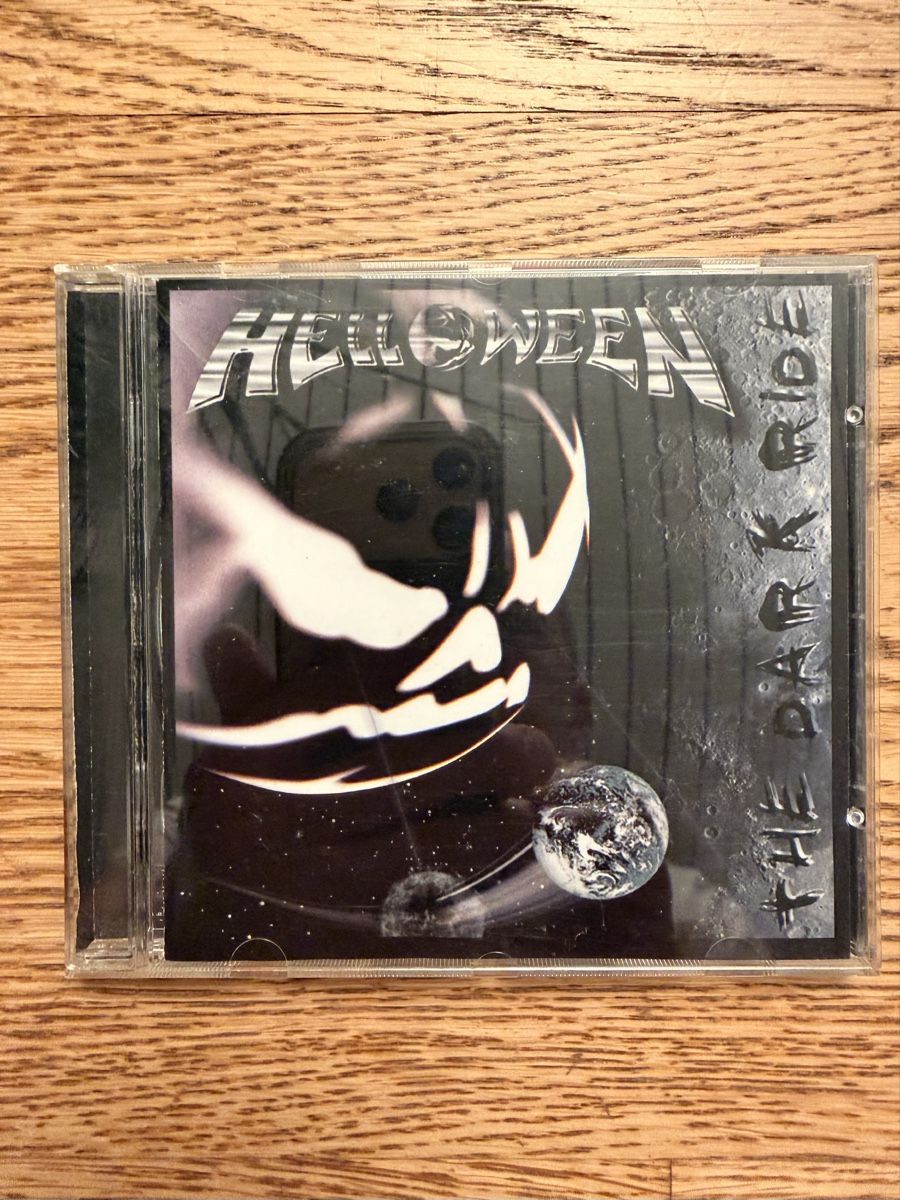 CD: Helloween: The Dark Ride CD (2000) – Usato da Hünenberg venduto da Paddels