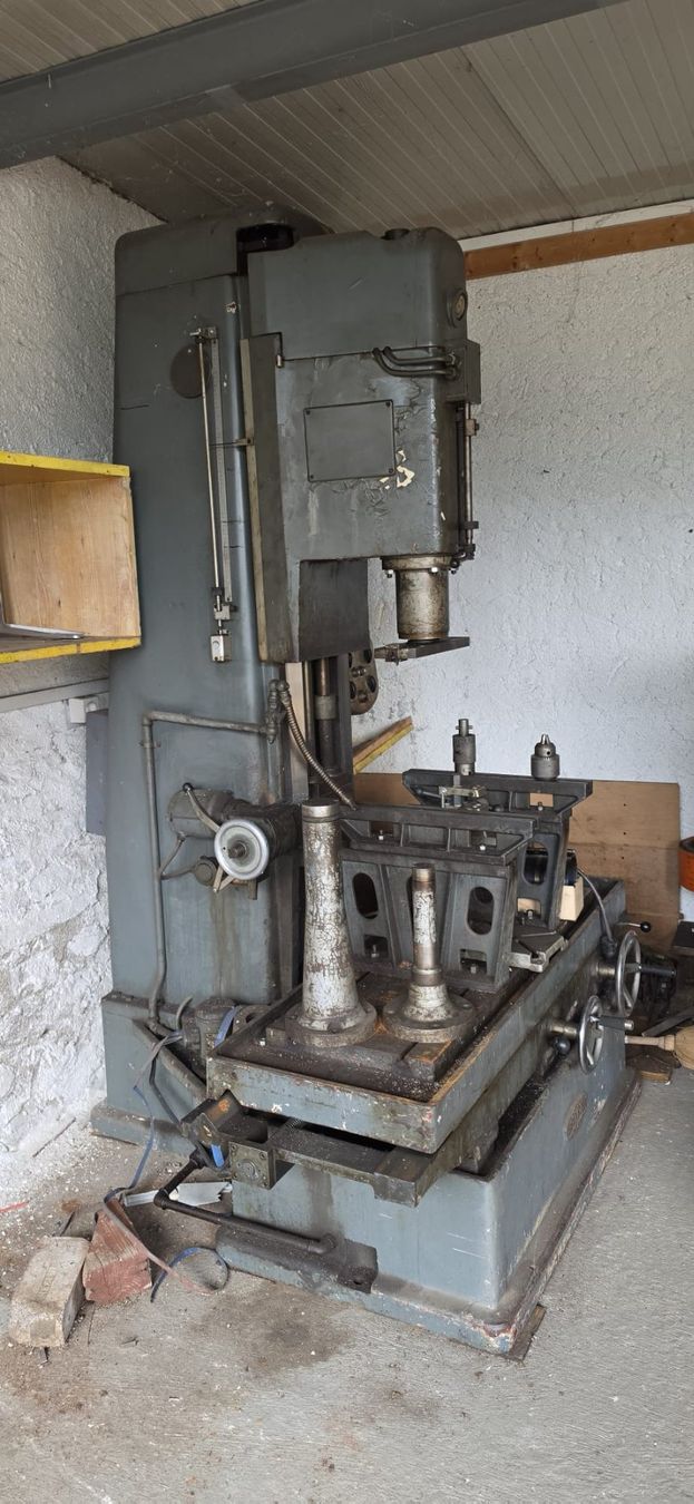 Toutes les machines: Fresa per rettifica – D'occasion à Monte Carasso par aar_ph67