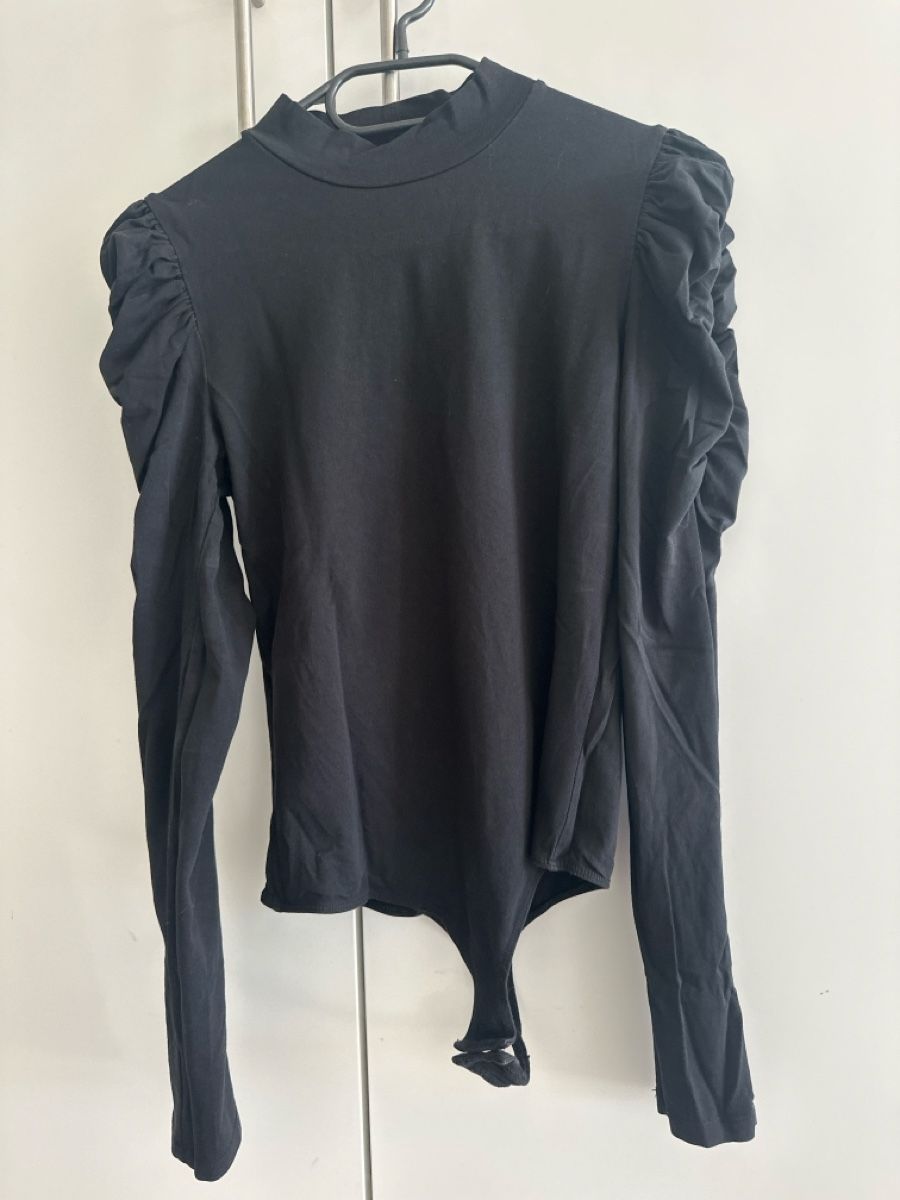 Top: Body&Shirt – Usato da Zürich venduto da sommer121