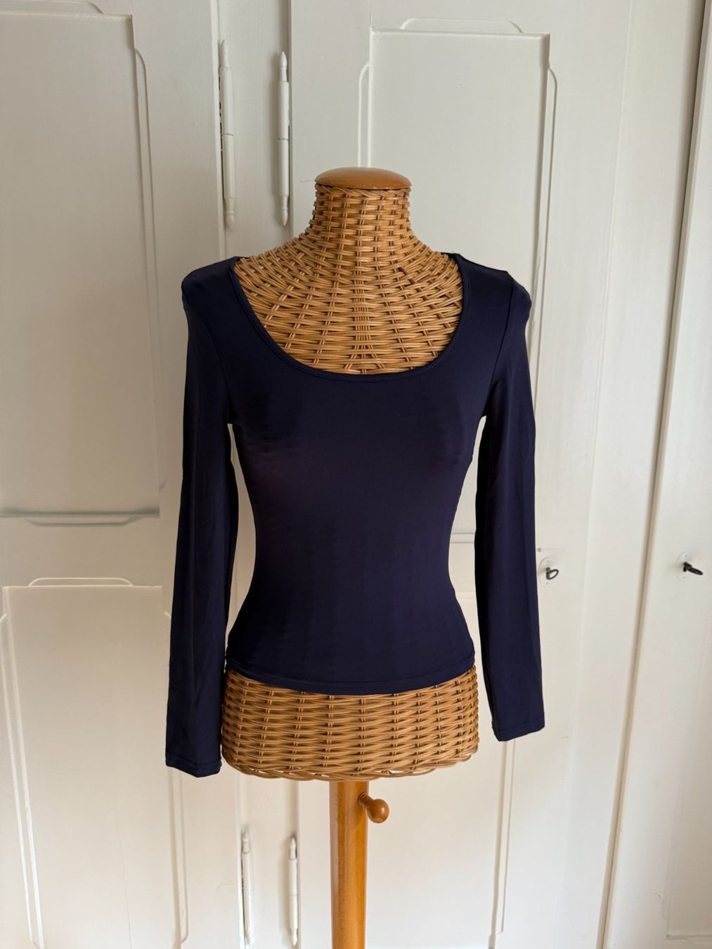 Shein T-shirt: Langarmshirt dunkelblau XS – Usato da Zürich venduto da Diazaio