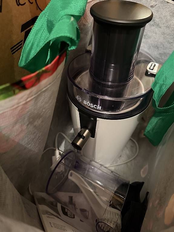 Bosch Küchengeräte: Entsafter Bosch weiß/schwarz – Neu (gemäss Beschreibung) aus Glattfelden von Jan_z7ry 1