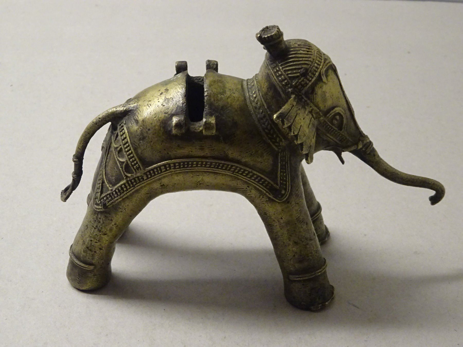 Sculture & Statue: Kleiner Elefant / Orissa Indien – Usato da Esslingen venduto da eintagammeer