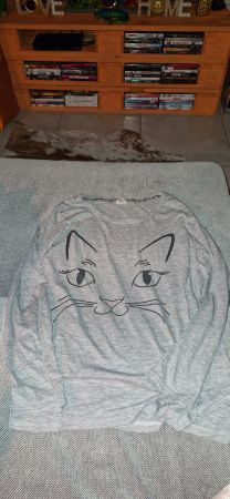 Schlafanzug Katzenmuster