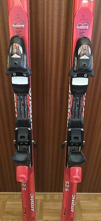 Skis: Skis Atomic femme – Gebraucht aus Meyrin von April73 1