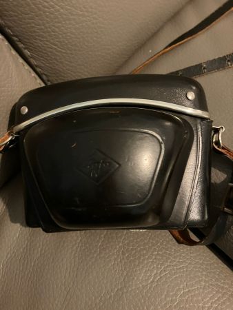 Custodia fotocamera Agfa in pelle nera