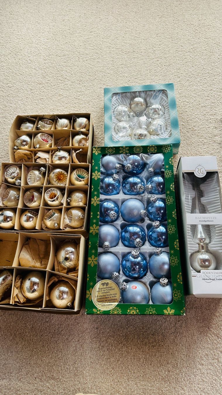 Alle Dekorationen: Weihnachtsbaum Kugeln und Decor – Gebraucht aus Hilterfingen von Tomz 1
