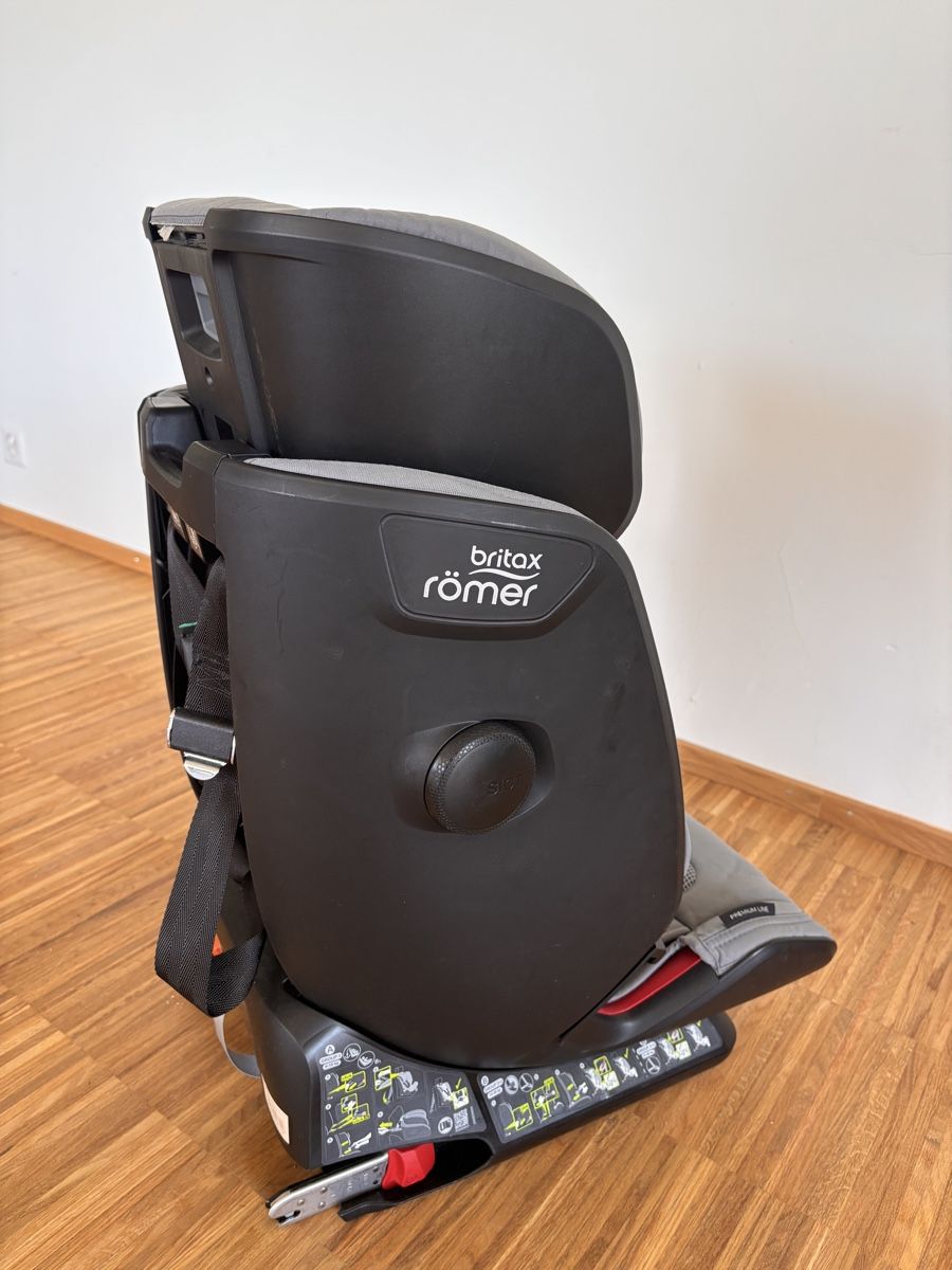 Britax Römer Seggiolini per auto: Britax Römer Advansafix IV R – Usato da Luzern venduto da lor_x8hx 6