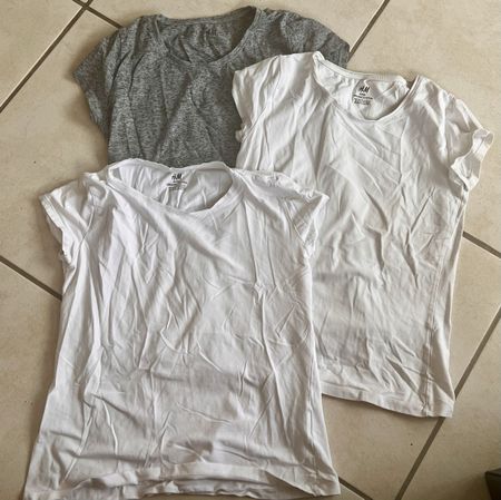 Lots de t-shirts 12/14 ans