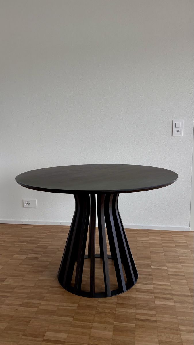 Tavoli: 110cm - Runder Esstisch aus dunklem Mangoholz – Nuovo (secondo la descrizione) da Basel venduto da yannis_s