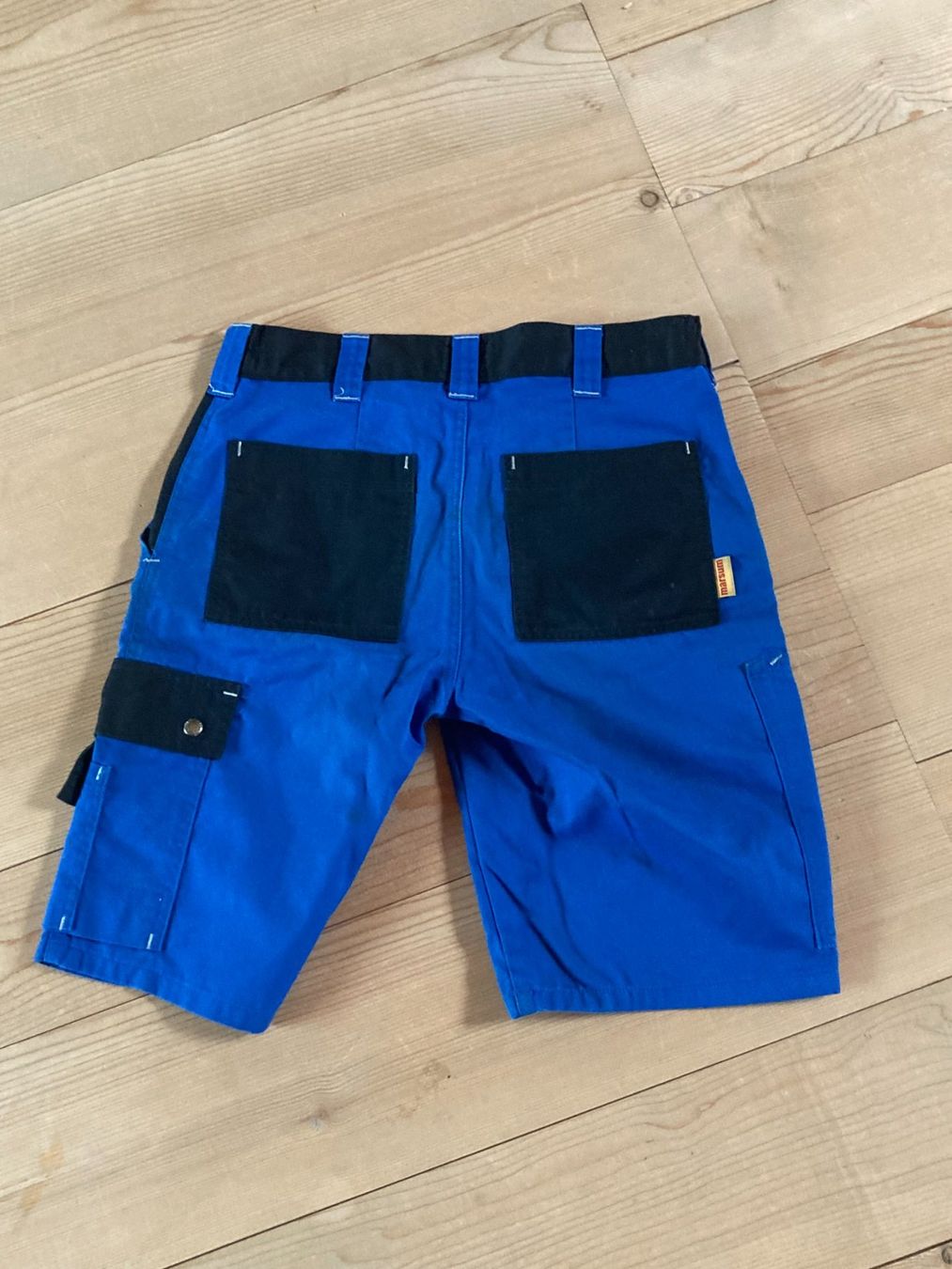Pantaloni: Arbeithose kurz Herren  Gr.40 – Usato da Boltigen venduto da emolaki 1